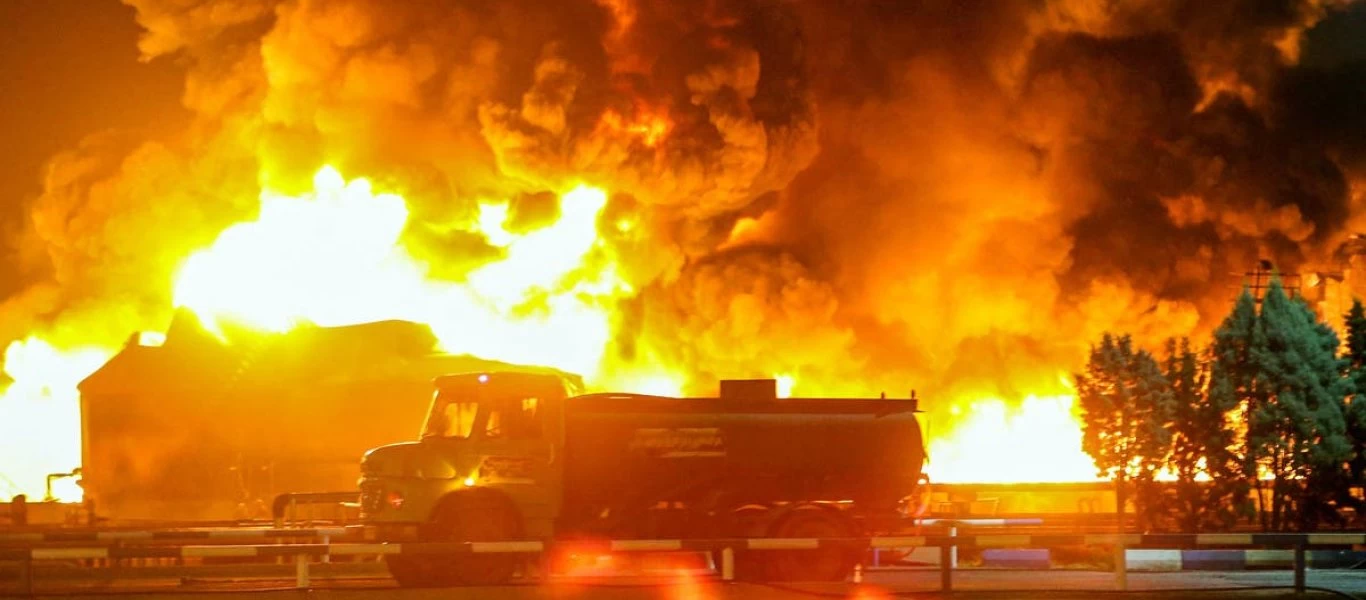 Μεγάλη πυρκαγιά σε χαλυβουργείο στο Ιράν - Υποψίες για σαμποτάζ του Ισραήλ